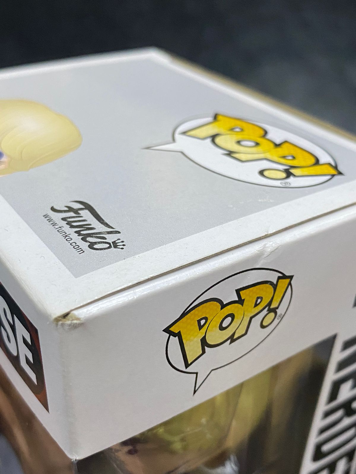 HT Nerdette SE Hot Topic Funko Pop! Hot Topic Exclusive (Detalles)(P)